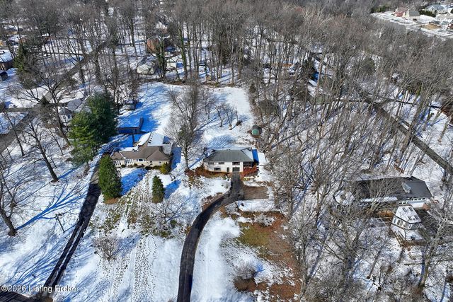 416 Cherry Ln, Pewee Valley, KY 40056