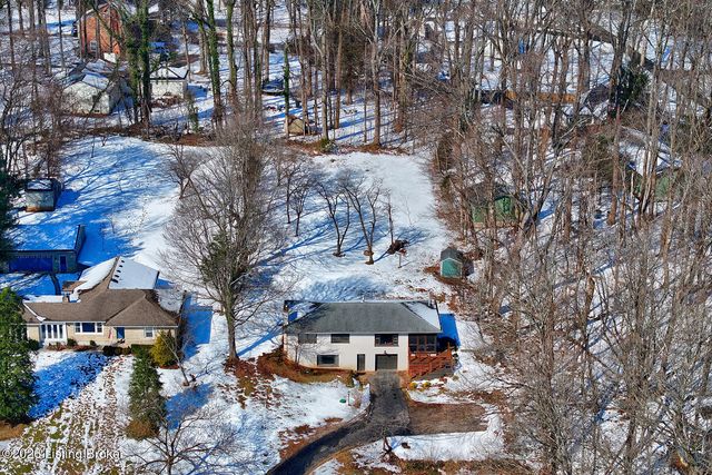 416 Cherry Ln, Pewee Valley, KY 40056