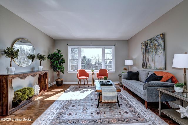 416 Cherry Ln, Pewee Valley, KY 40056