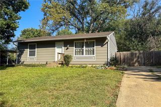 2706 Bonanza Street, Lawrence, KS 66046