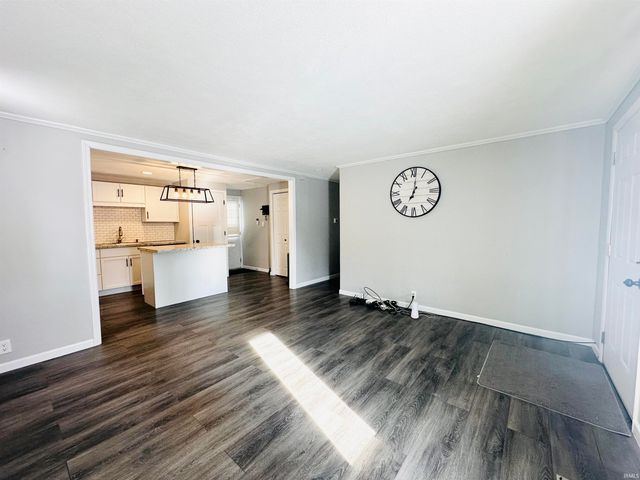 1031 Chippewa Avenue, South Bend, IN 46614