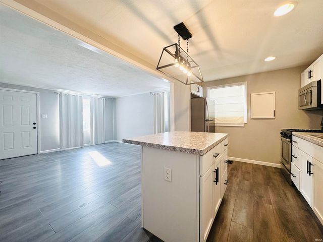 1031 Chippewa Avenue, South Bend, IN 46614