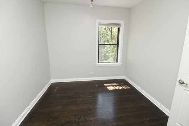 1542 W Waveland Avenue 3, Chicago, IL 60613