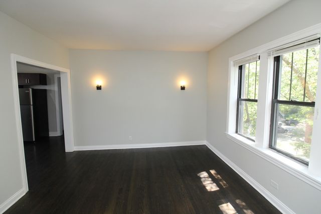 1542 W Waveland Avenue 3, Chicago, IL 60613