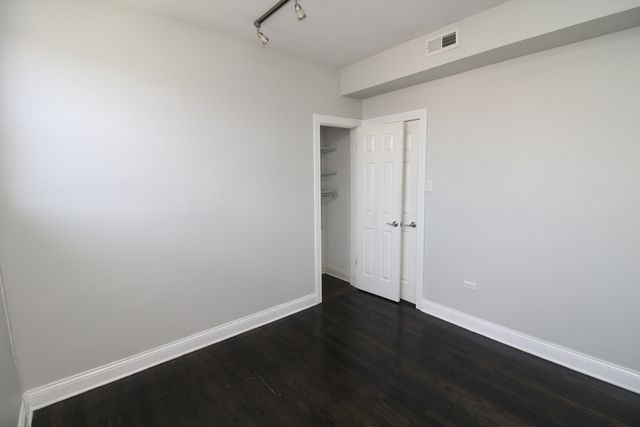 1542 W Waveland Avenue 3, Chicago, IL 60613