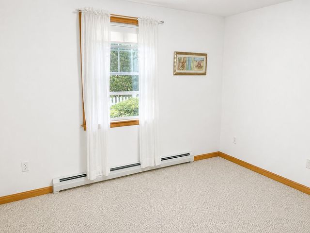 34 10th Street S, Edgartown, MA 02539