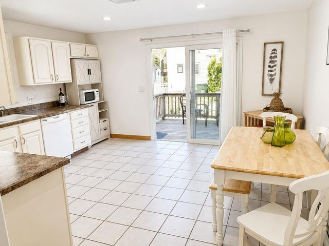 34 10th Street S, Edgartown, MA 02539