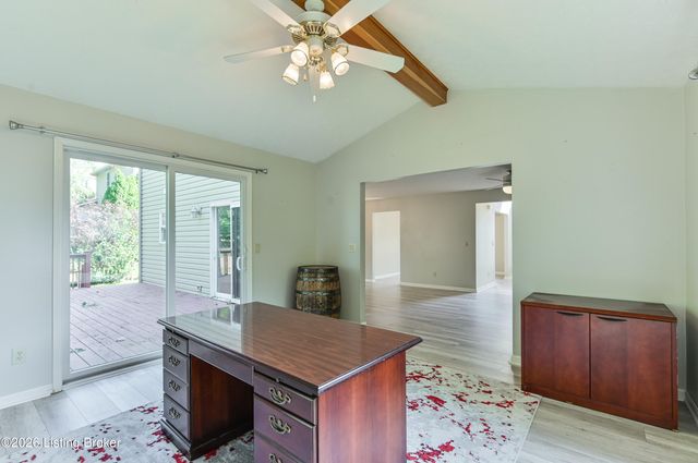 140 Lincoln Station Dr, Simpsonville, KY 40067