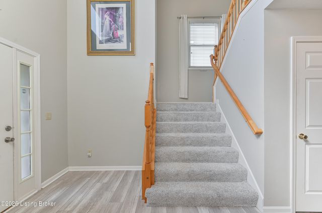 140 Lincoln Station Dr, Simpsonville, KY 40067