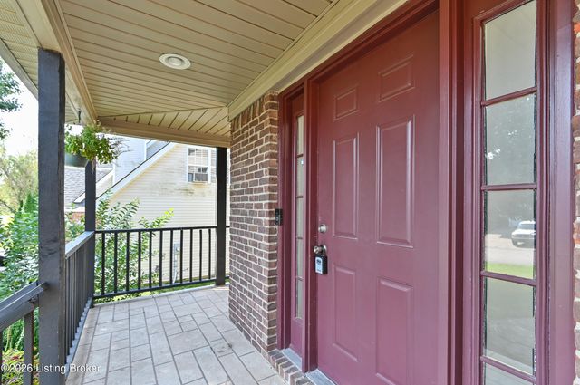 140 Lincoln Station Dr, Simpsonville, KY 40067