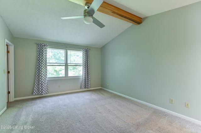 140 Lincoln Station Dr, Simpsonville, KY 40067