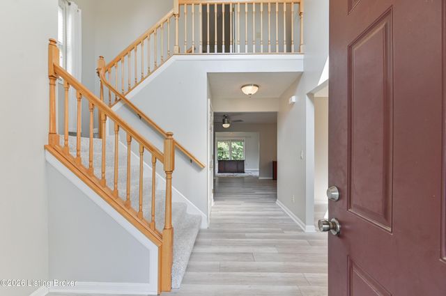 140 Lincoln Station Dr, Simpsonville, KY 40067