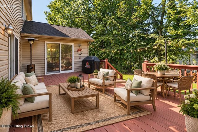 140 Lincoln Station Dr, Simpsonville, KY 40067