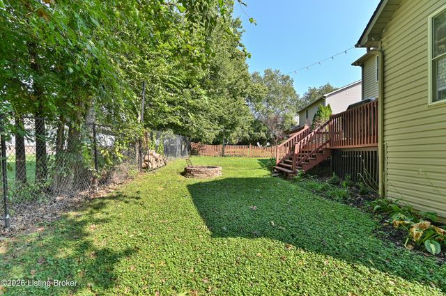140 Lincoln Station Dr, Simpsonville, KY 40067