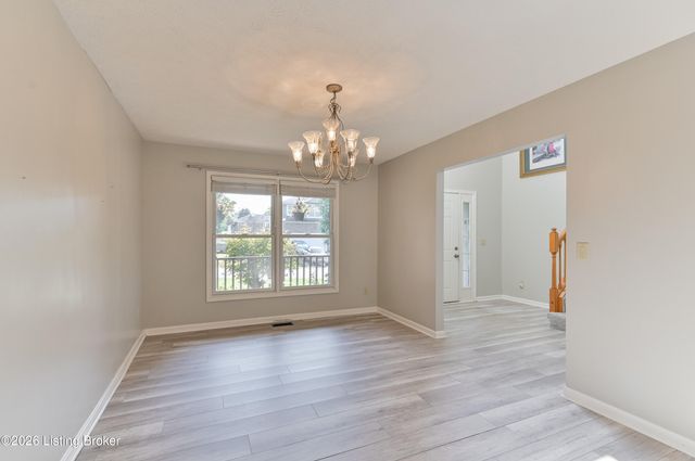 140 Lincoln Station Dr, Simpsonville, KY 40067