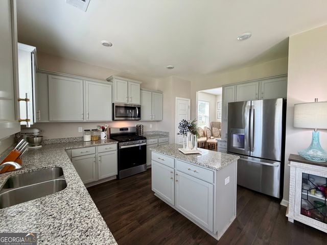 384 Condor Court, Statham, GA 30666