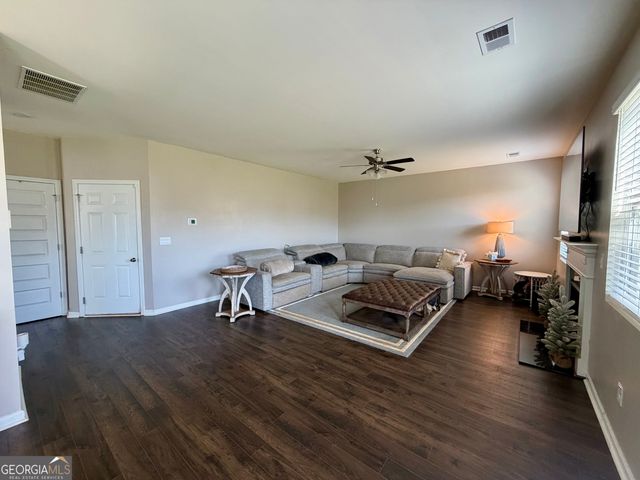 384 Condor Court, Statham, GA 30666