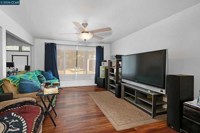 1181 Jensen Dr, Pittsburg, CA 94565