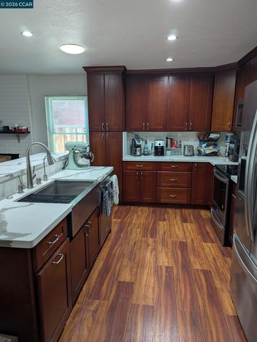 1181 Jensen Dr, Pittsburg, CA 94565