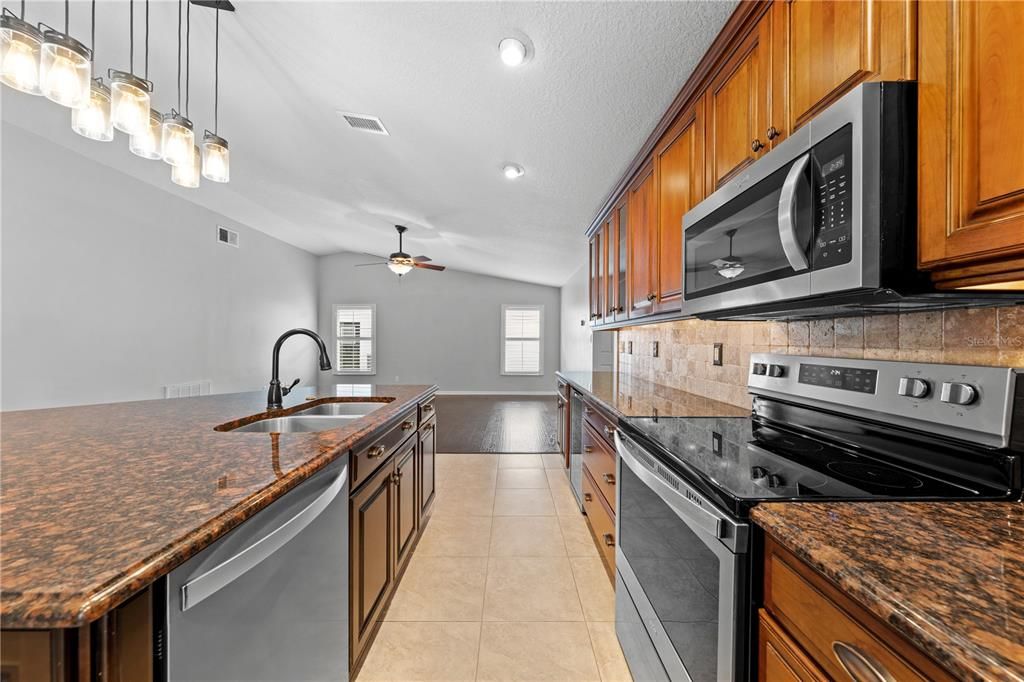 Image 9 of property listing at 3509 MOLONA DRIVE, Orlando, FL 32837