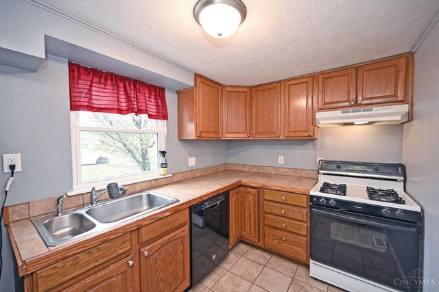 8801 Tudor Court, Sycamore Twp, OH 45242