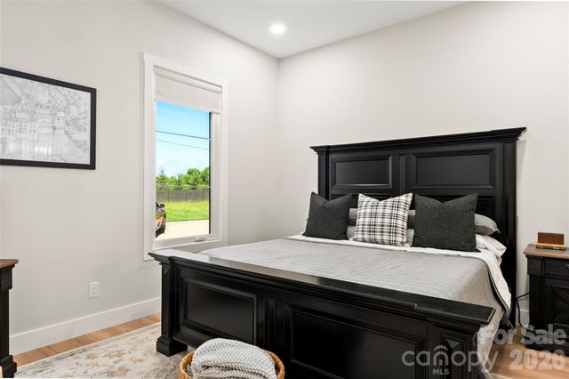 23 Benton Farms Lane, Horse Shoe, NC 28742