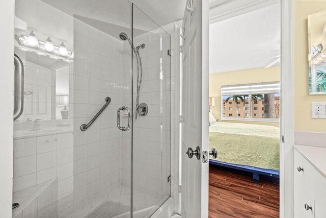 12540 Majesty Circle 303, Boynton Beach, FL 33437