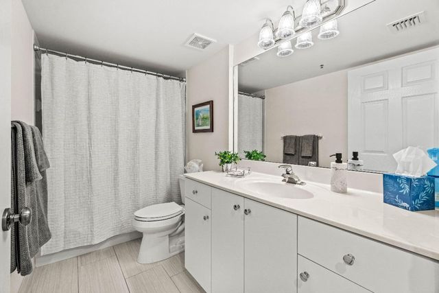 12540 Majesty Circle 303, Boynton Beach, FL 33437