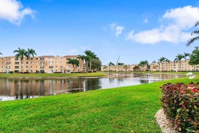 12540 Majesty Circle 303, Boynton Beach, FL 33437