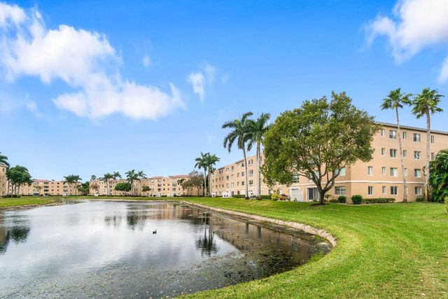 12540 Majesty Circle 303, Boynton Beach, FL 33437