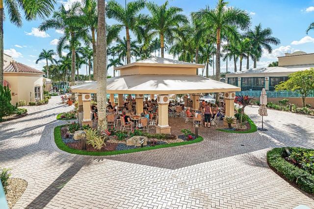 12540 Majesty Circle 303, Boynton Beach, FL 33437