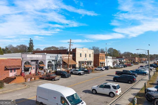 235 First Street, Statham, GA 30666