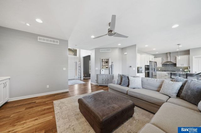7821 S 97th Bay, Lincoln, NE 68526