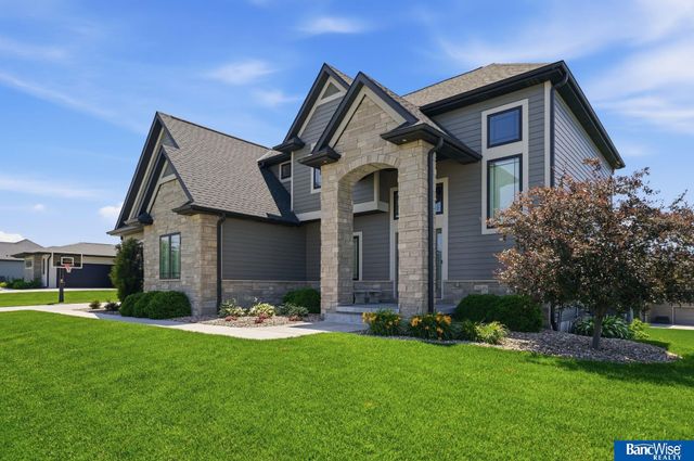 7821 S 97th Bay, Lincoln, NE 68526