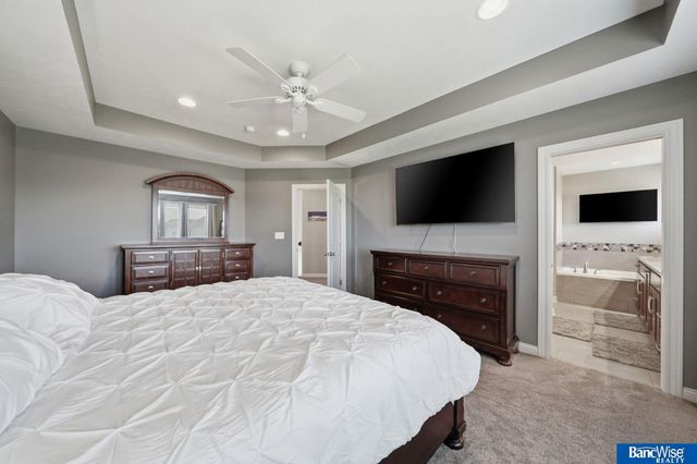 7821 S 97th Bay, Lincoln, NE 68526