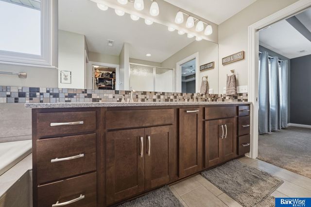 7821 S 97th Bay, Lincoln, NE 68526