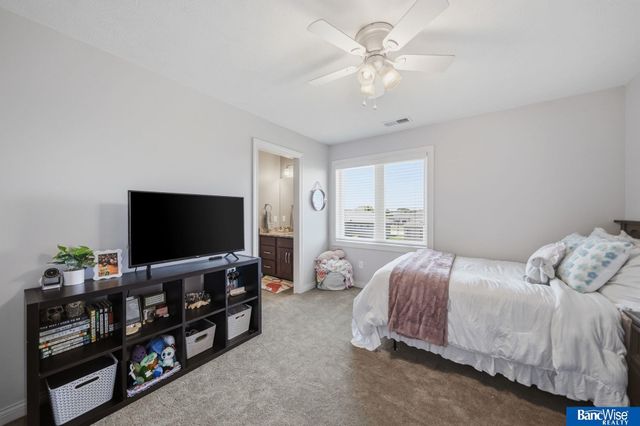 7821 S 97th Bay, Lincoln, NE 68526