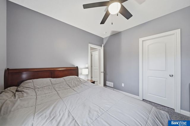 7821 S 97th Bay, Lincoln, NE 68526