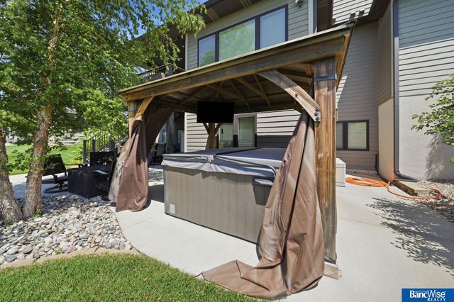 7821 S 97th Bay, Lincoln, NE 68526