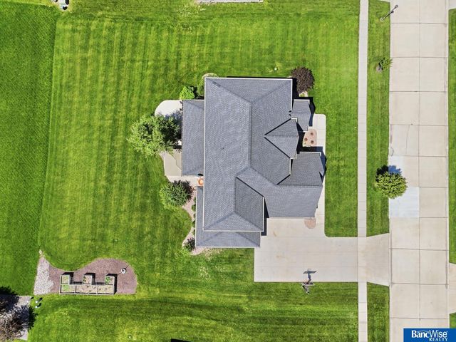 7821 S 97th Bay, Lincoln, NE 68526