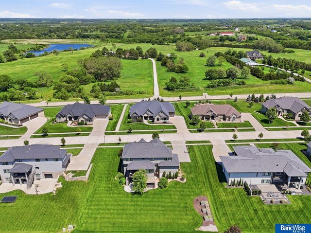 7821 S 97th Bay, Lincoln, NE 68526