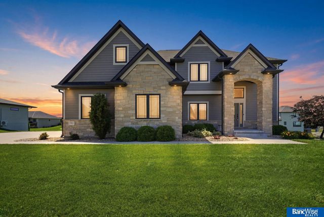 7821 S 97th Bay, Lincoln, NE 68526