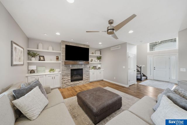 7821 S 97th Bay, Lincoln, NE 68526