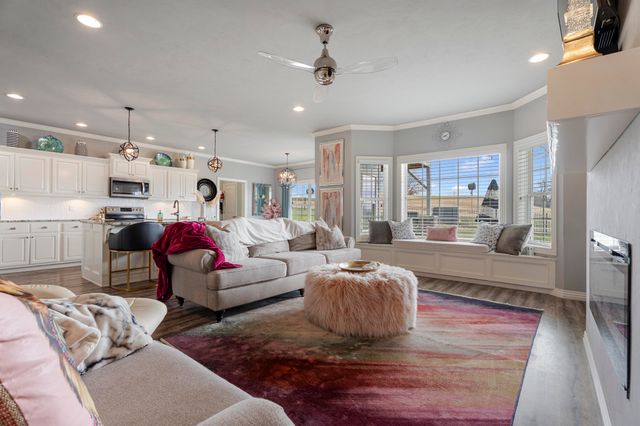 56907 E Maple Ridge Road, Monkey Island, OK 74331