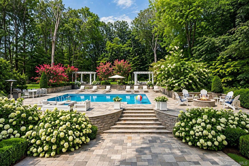 9 Godfrey Lane, Huntington, NY 11743 — photo 4