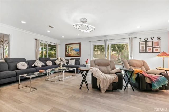 8515 Petaluma, Sun Valley, CA 91352