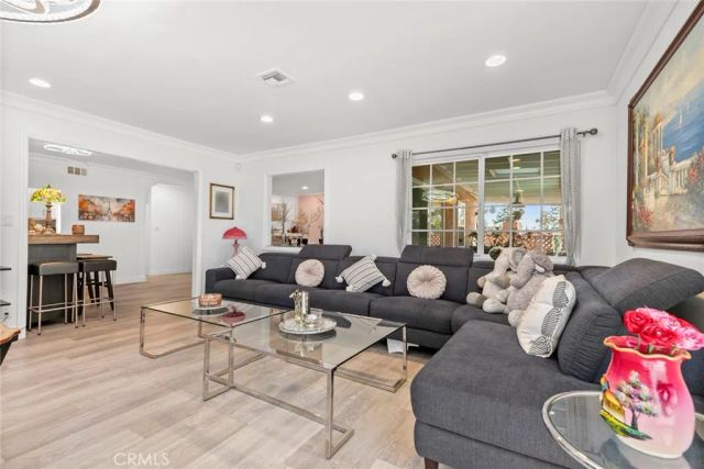8515 Petaluma, Sun Valley, CA 91352