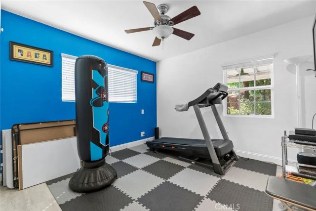 8515 Petaluma, Sun Valley, CA 91352