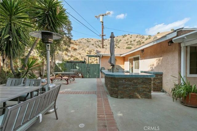 8515 Petaluma, Sun Valley, CA 91352