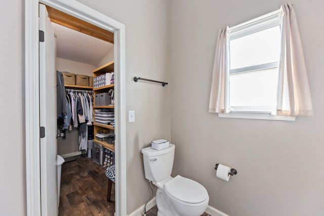 1202 N Oak St, Goddard, KS 67052